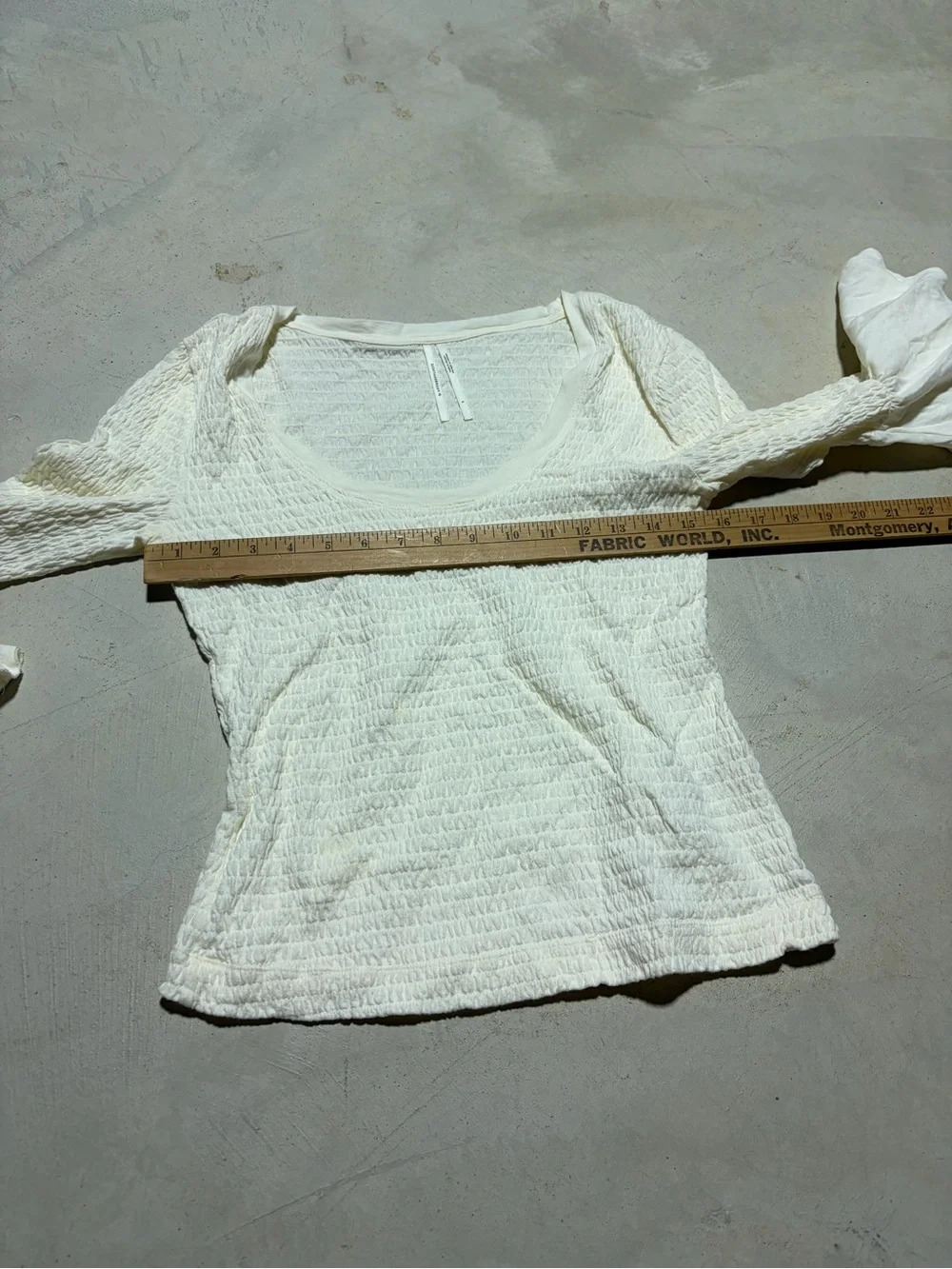 Anthropologie cream Bell Sleeve Scoop Neck Top small